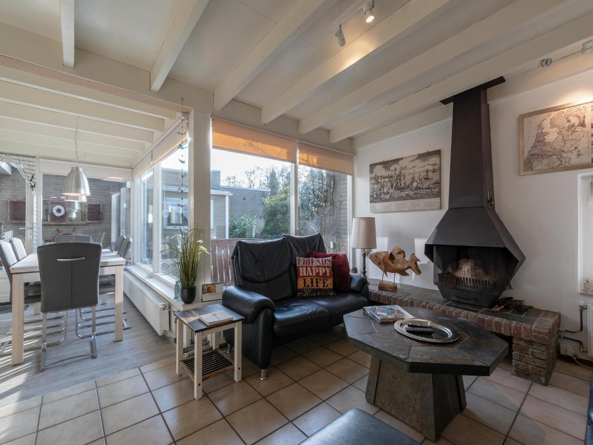 Stylish Bungalow With A Large Garden Sint Maartensvlotbrug المظهر الخارجي الصورة