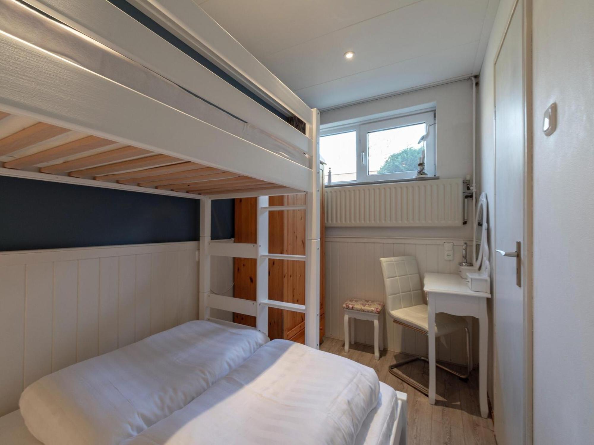 Stylish Bungalow With A Large Garden Sint Maartensvlotbrug المظهر الخارجي الصورة