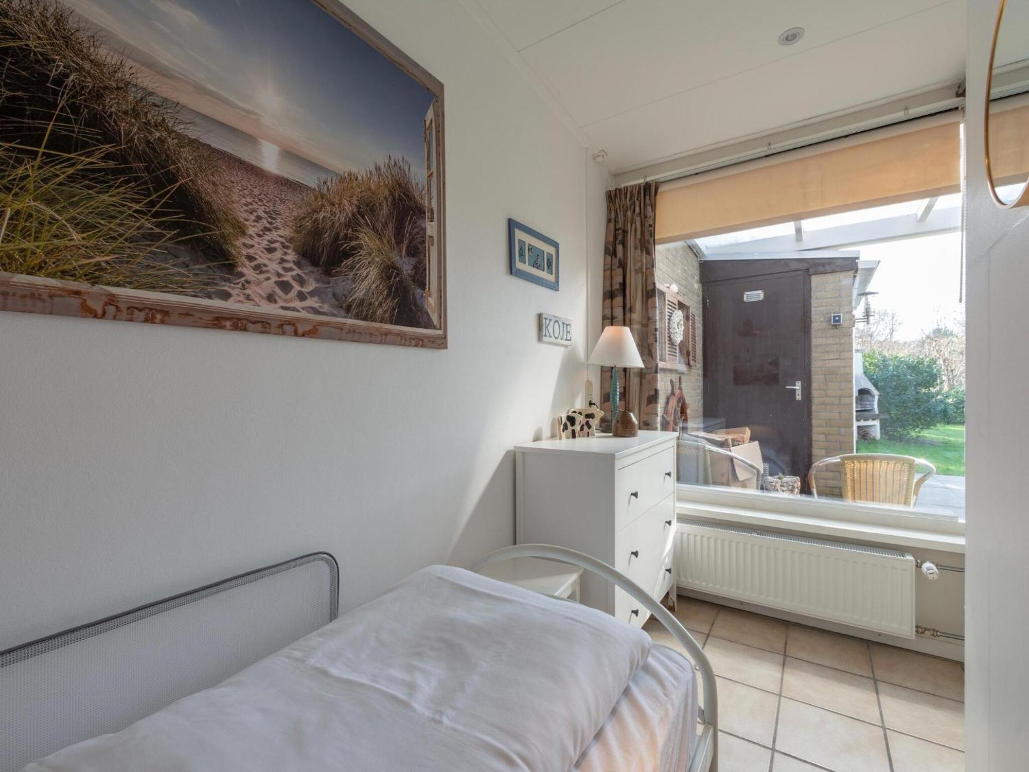 Stylish Bungalow With A Large Garden Sint Maartensvlotbrug المظهر الخارجي الصورة