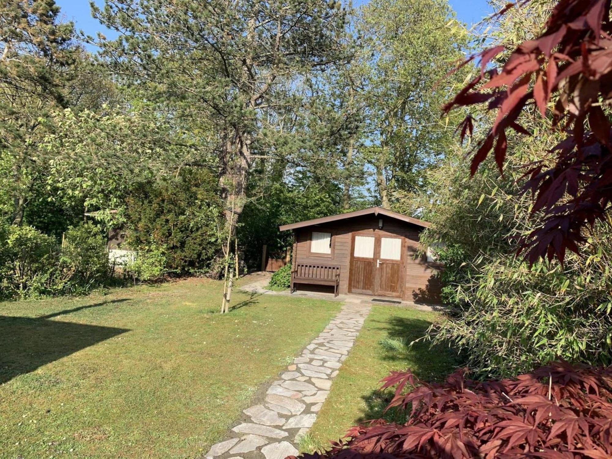 Stylish Bungalow With A Large Garden Sint Maartensvlotbrug المظهر الخارجي الصورة
