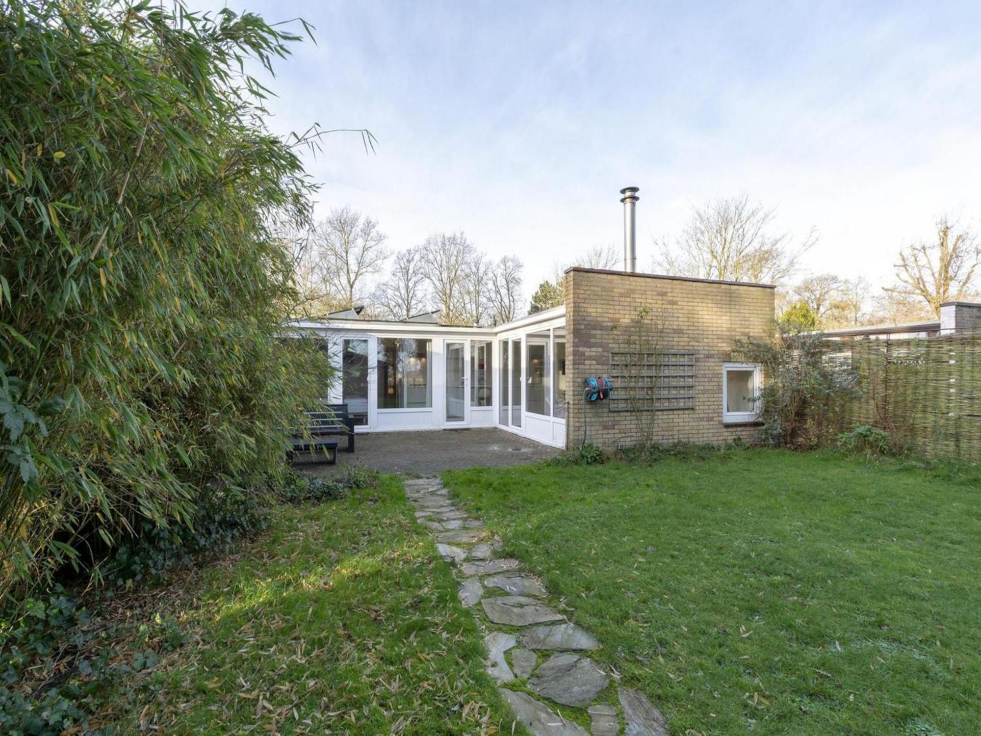 Stylish Bungalow With A Large Garden Sint Maartensvlotbrug المظهر الخارجي الصورة