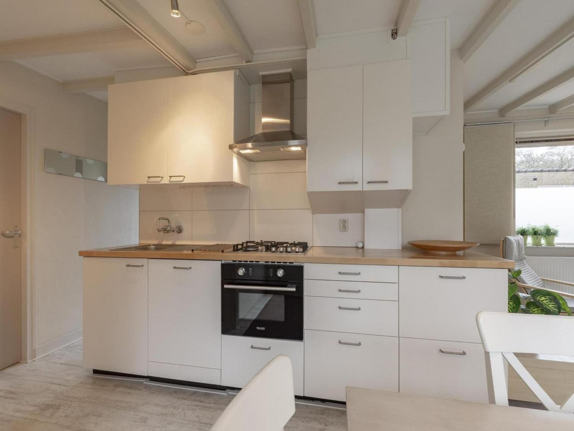 Stylish Bungalow With A Large Garden Sint Maartensvlotbrug المظهر الخارجي الصورة