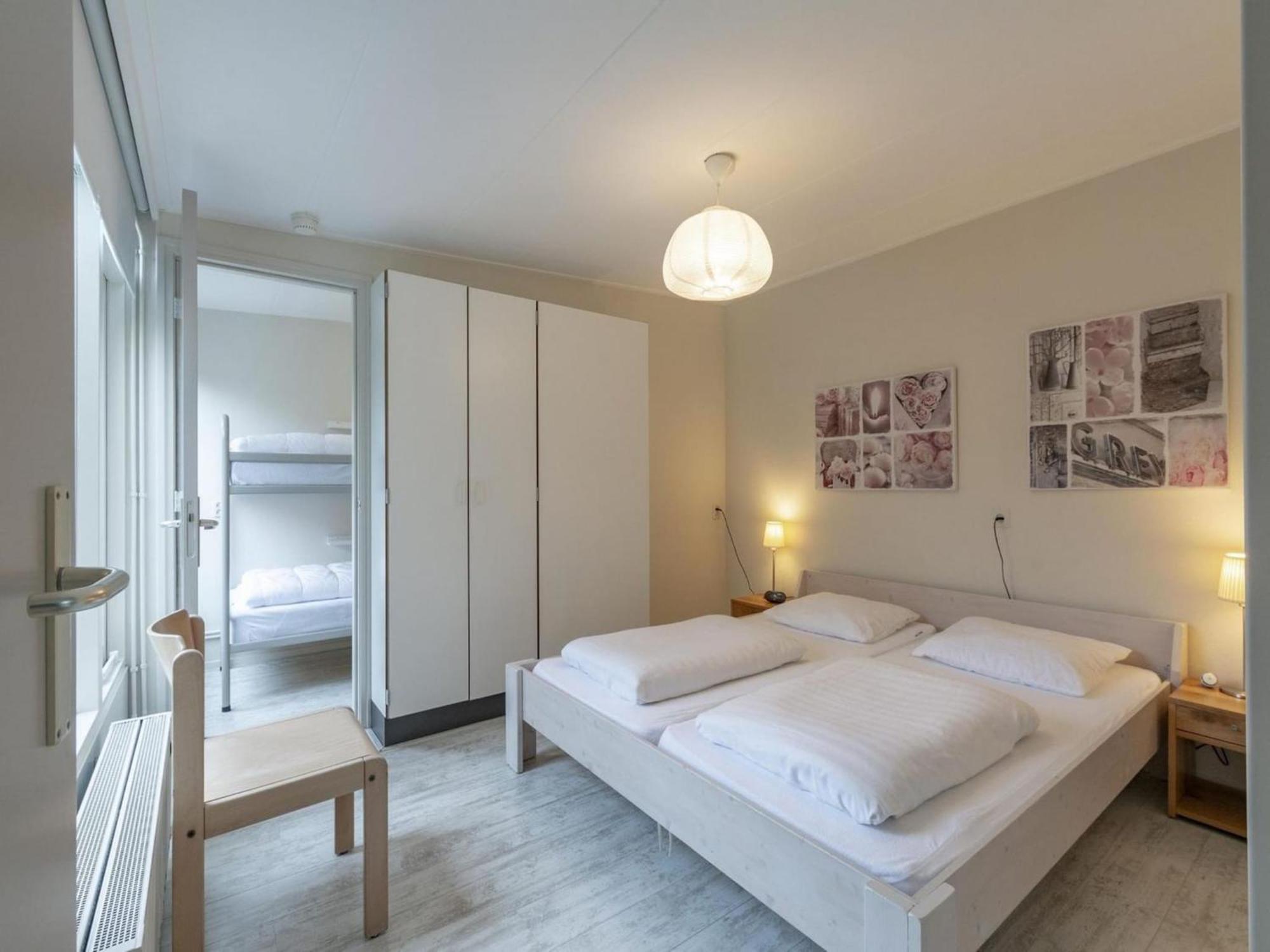 Stylish Bungalow With A Large Garden Sint Maartensvlotbrug المظهر الخارجي الصورة