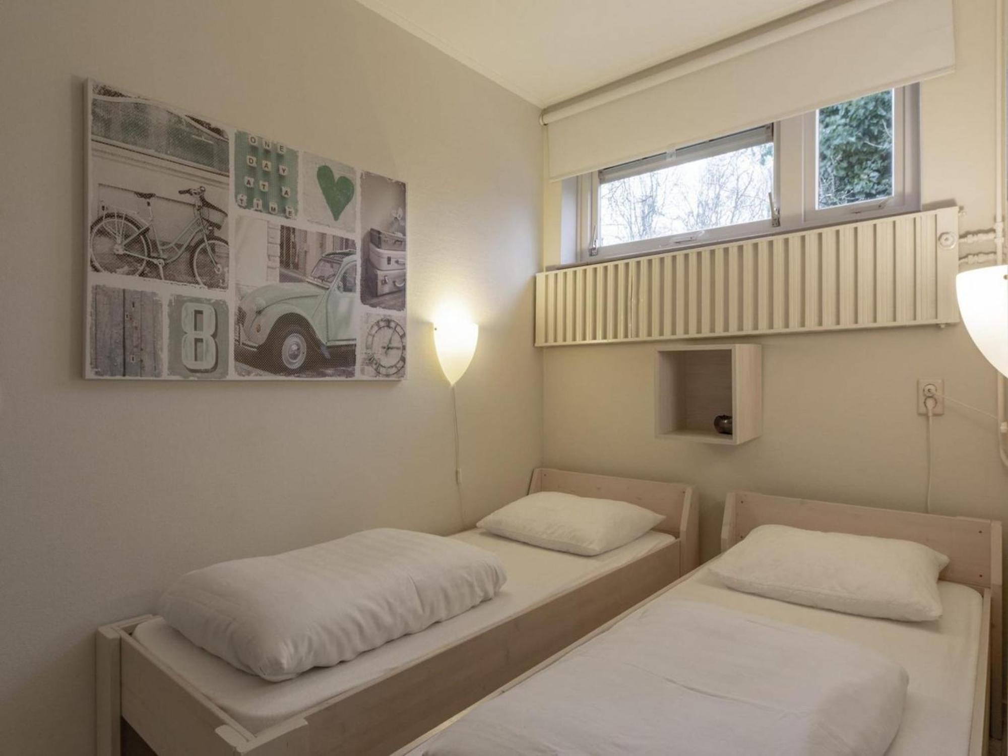 Stylish Bungalow With A Large Garden Sint Maartensvlotbrug المظهر الخارجي الصورة